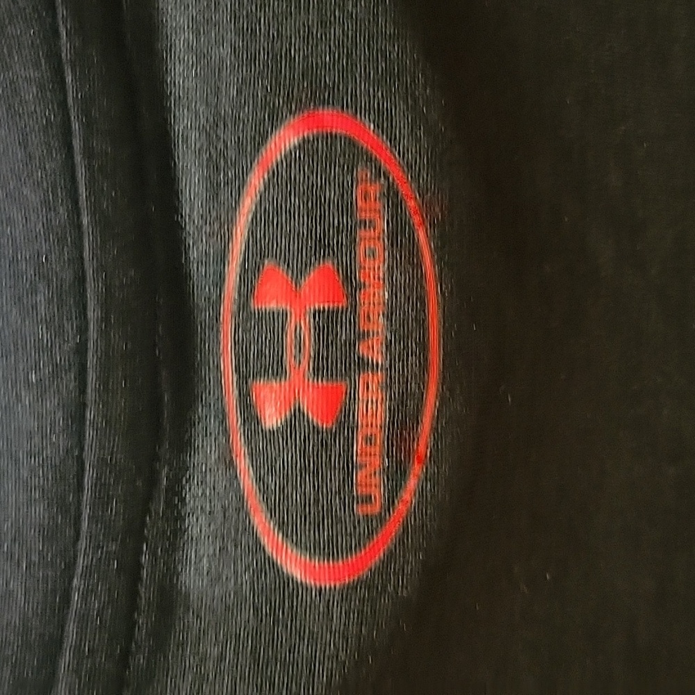 Under Armour NWOT Men's Shirt Size Small - Picture 4 of 5